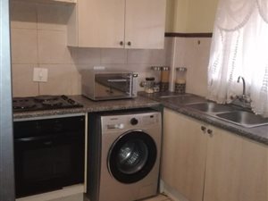 2 Bed Townhouse in Die Hoewes