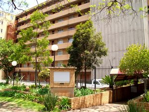 2 Bed Flat in Sunnyside