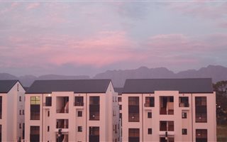 1 Bedroom Apartment in Somerset West Central