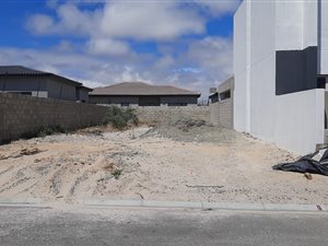 250 m² Land available in Parklands North