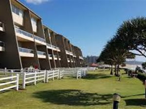 4 Bed Flat in Amanzimtoti