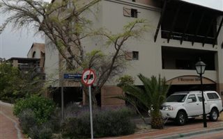 348 m² Office Space in Century City