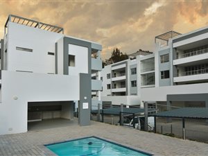3 Bed Apartment in Melrose Arch