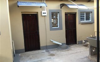 1 Bedroom House in Primrose