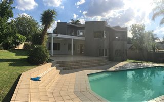 4 Bedroom House in Hurlingham Manor