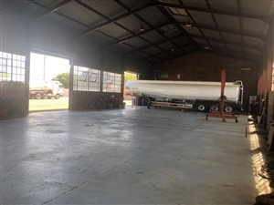 1000 m² Industrial space in Alrode