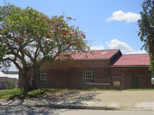 560 m² Commercial space in East Bank