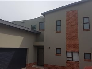 3 Bed House in Montana Park
