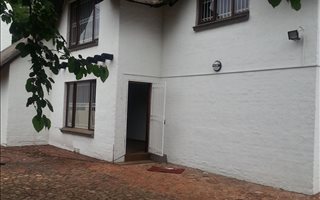 400 m² Commercial space in Dunkeld