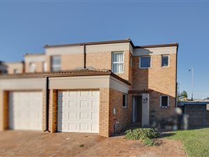 3 Bed House in Protea Heights