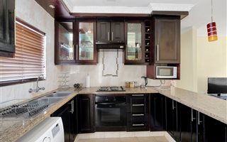 2 Bedroom Townhouse in Grobler Park