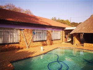 3 Bed House in Eloffsdal