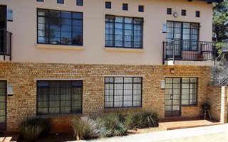 1 Bedroom Apartment in Helderkruin