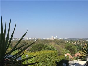 2 Bed Flat in Hurlingham Manor