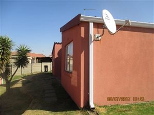2 Bed Apartment in Naturena