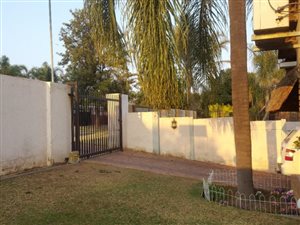 3 Bed House in Suiderberg