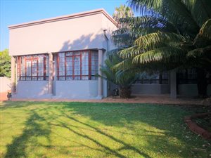 4 Bed House in Tileba