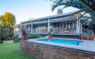 4 Bedroom House in Florida Hills