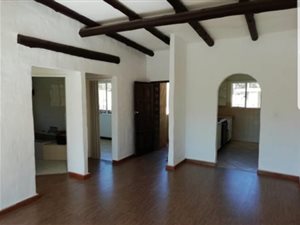 2 Bed Apartment in Roodekrans