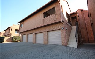 2 Bedroom Apartment in Silver Lakes