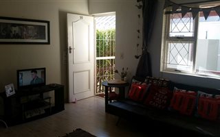 2 Bedroom Townhouse in Goedemoed