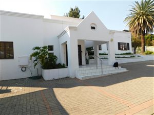 659 m² Office Space in Ferndale