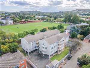 2 Bed Apartment in West Hill