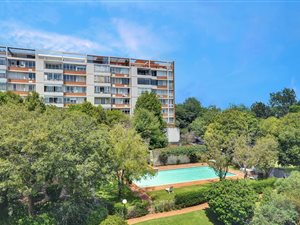 1 Bed Apartment in Benmore Gardens