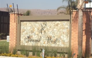 2 Bedroom Townhouse in Pretoria West