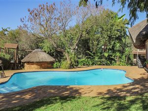 6 Bed House in Doringkruin