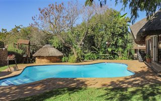 6 Bedroom House in Doringkruin