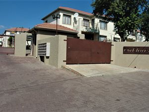 2 Bed Apartment in Whitney Gardens