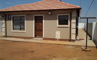 3 Bedroom House in Eastvale