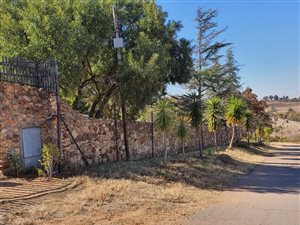 9.9 ha Farm in Newlands