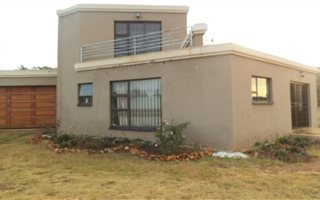 2 ha Farm in Westonaria