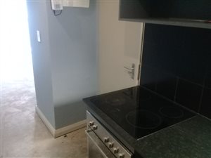 Bachelor apartment in Maboneng