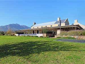 5 Bed House in Die Boord