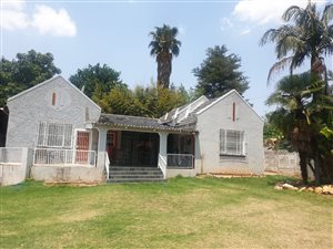 8 Bed House in Kew