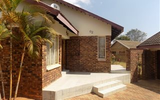 3 Bedroom House in Flora Park