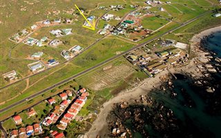 1011 m² Land available in Britannica Heights
