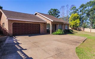 3 Bedroom House in Bellevue