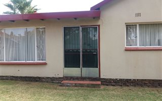 3 Bedroom House in Eastvale