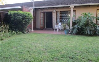 3 Bedroom Simplex in Cowies Hill Park