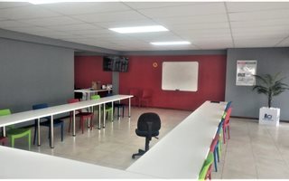 112 m² Office Space in Diaz Beach
