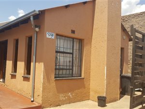 3 Bed House in Mohlakeng