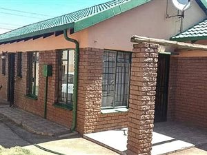 4 Bed House in Chiawelo