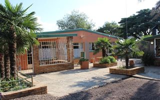 2 m² Land available in Nanescol