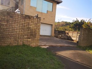 4 Bed House in Clare Hills