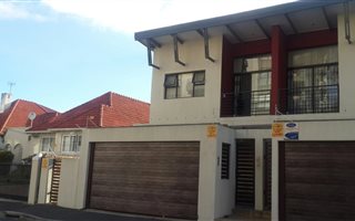 2 Bedroom Townhouse in Rondebosch