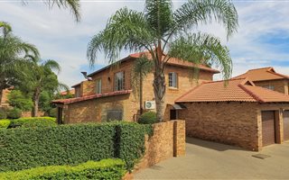 4 Bedroom Duplex in Six Fountains Estate